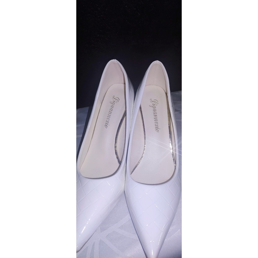 White Patent Leather Pumps With Gold Heels Size 38 NEW
